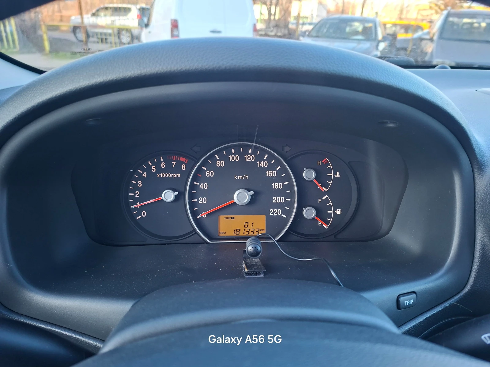 Kia Carens 2.0 benzin 144кс., снимка 10 - Автомобили и джипове - 53791414