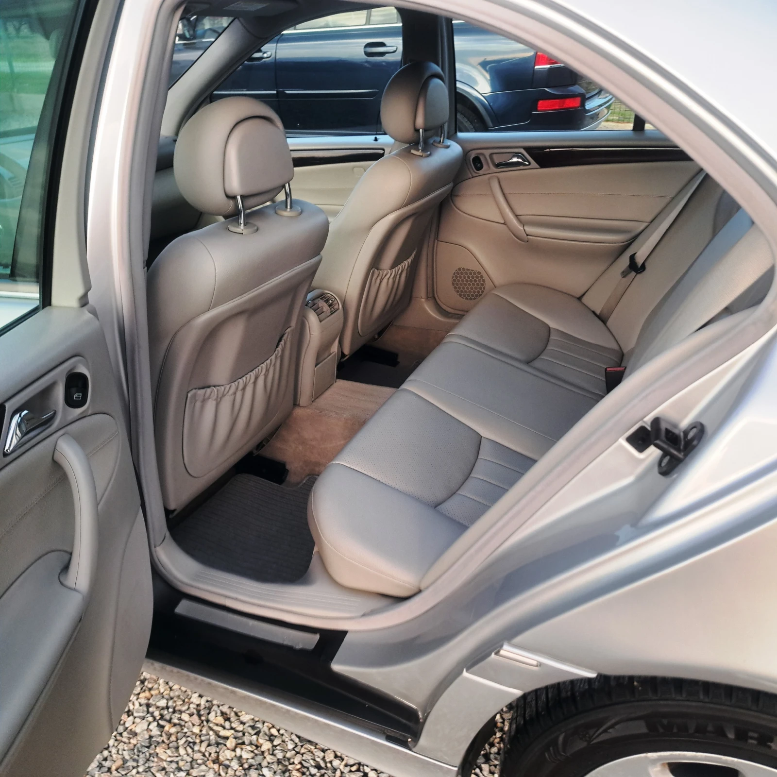 Mercedes-Benz C 270 2.7CDI* ELEGANCE* FACE* PARKTRONIC* ОТЛИЧЕН!* , снимка 11 - Автомобили и джипове - 53863040