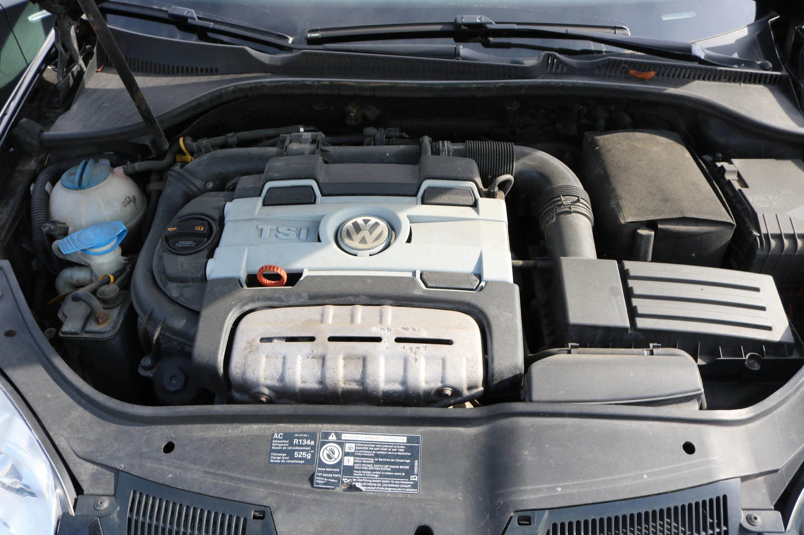 VW Golf 1.4 TSI, снимка 17 - Автомобили и джипове - 53940465