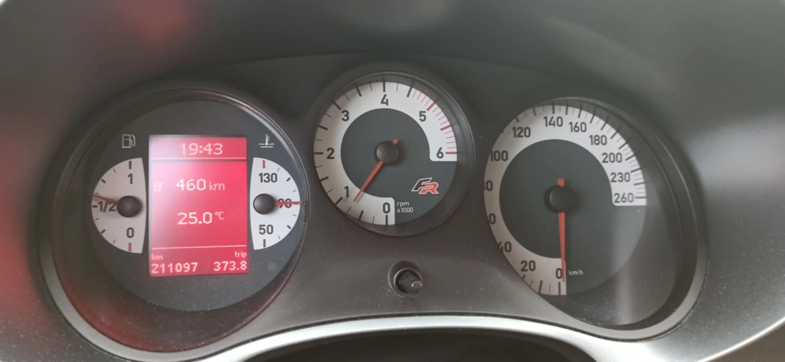 Seat Leon FR, снимка 13 - Автомобили и джипове - 54063343