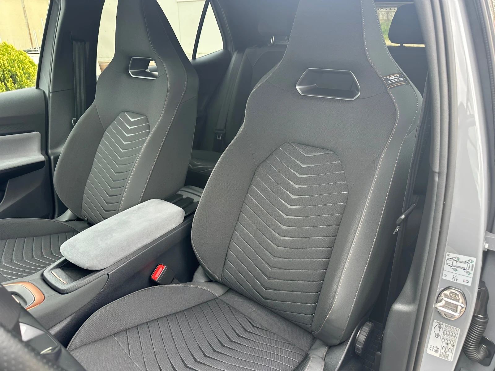 Cupra Born 82kW/h* 22000KM!!* HEAD-UP!!!, снимка 12 - Автомобили и джипове - 54156242