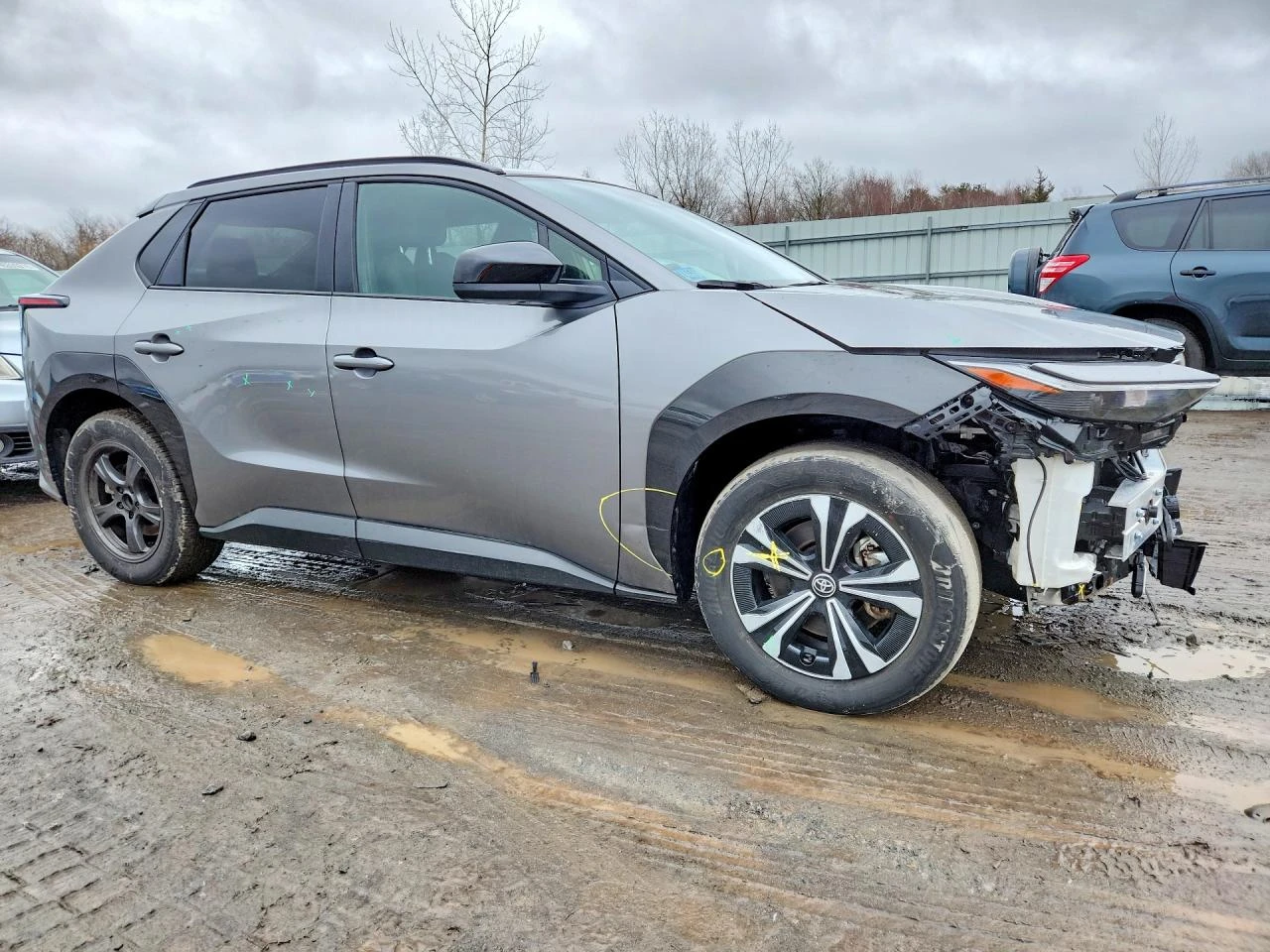Toyota bZ4X 0.0l Xle, снимка 4 - Автомобили и джипове - 54459779