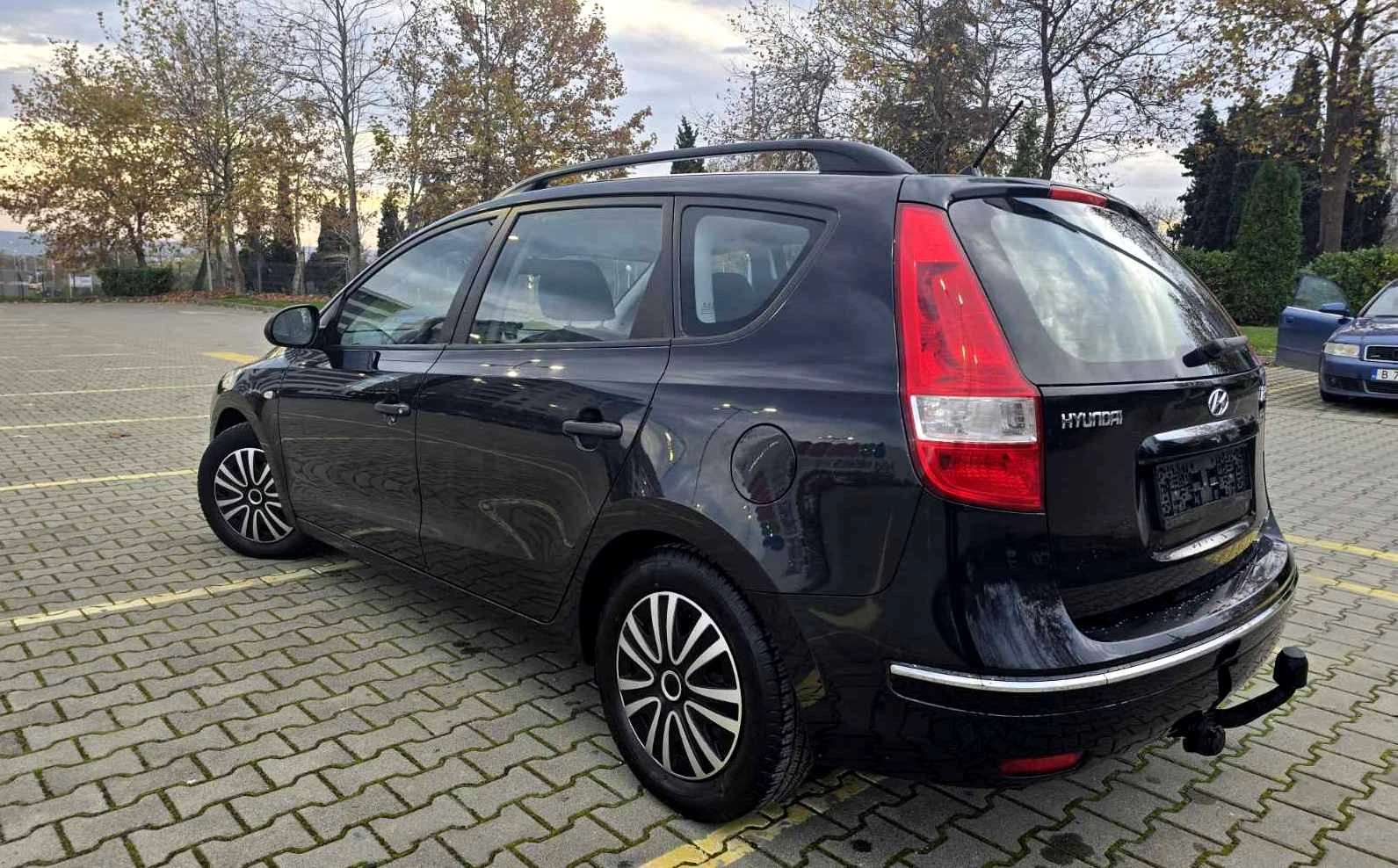 Hyundai I30 1.6CRDI/ПЕРФЕКТЕН, снимка 4 - Автомобили и джипове - 54501334
