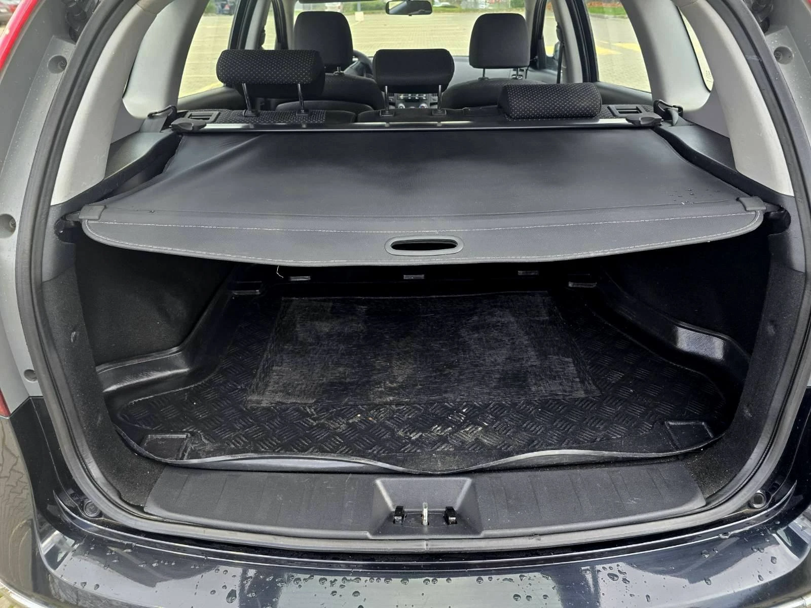 Hyundai I30 1.6CRDI/ПЕРФЕКТЕН, снимка 16 - Автомобили и джипове - 54501334