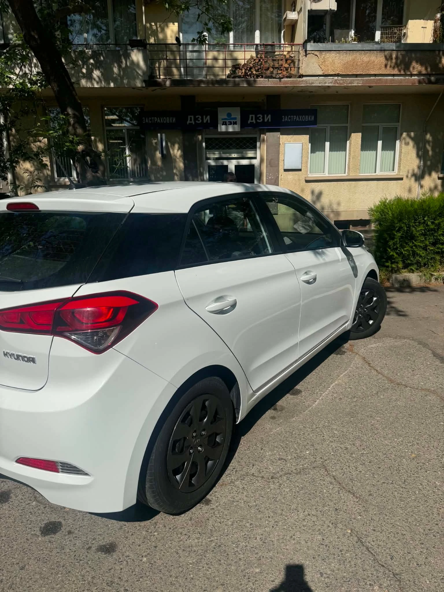 Hyundai I20, снимка 3 - Автомобили и джипове - 54560073