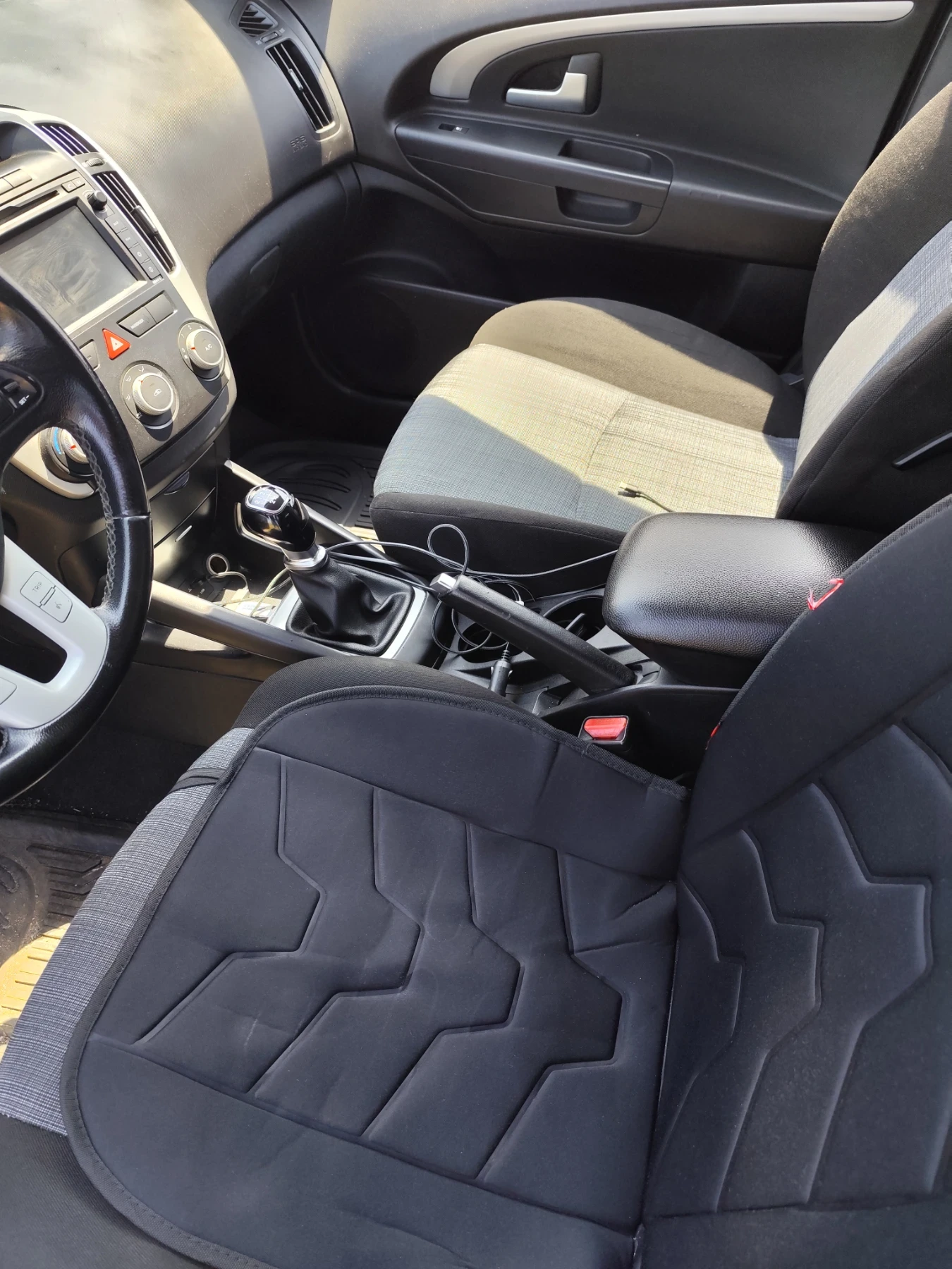 Kia Ceed, снимка 4 - Автомобили и джипове - 54650524