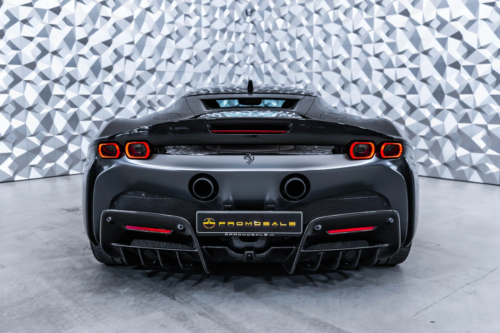 Ferrari SF 90 Carbon Pack* Lift* Carplay, снимка 5 - Автомобили и джипове - 54855837