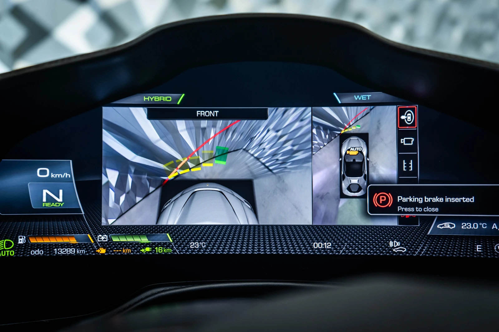 Ferrari SF 90 Carbon Pack* Lift* Carplay, снимка 17 - Автомобили и джипове - 54855837