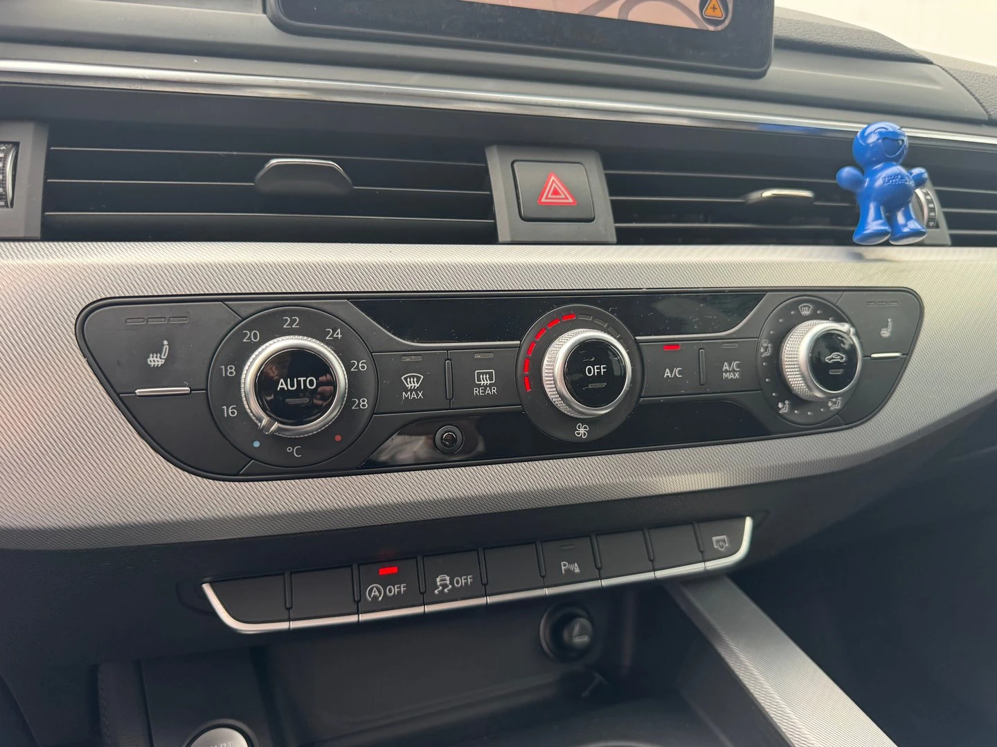 Audi A4, снимка 14 - Автомобили и джипове - 56420613