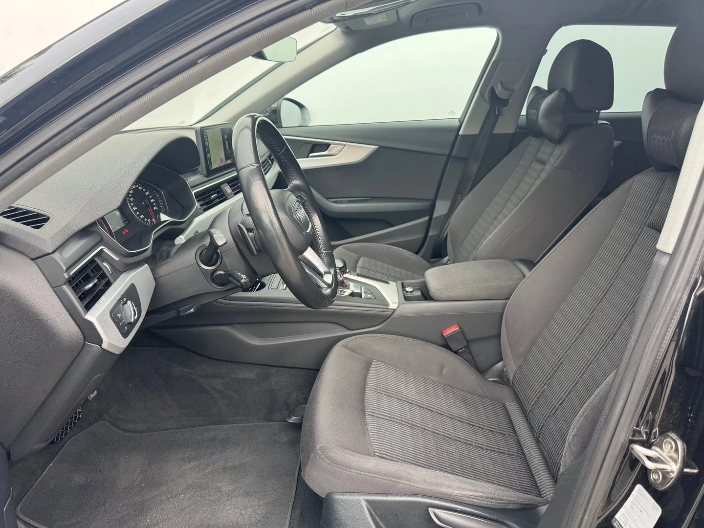 Audi A4, снимка 5 - Автомобили и джипове - 56420613