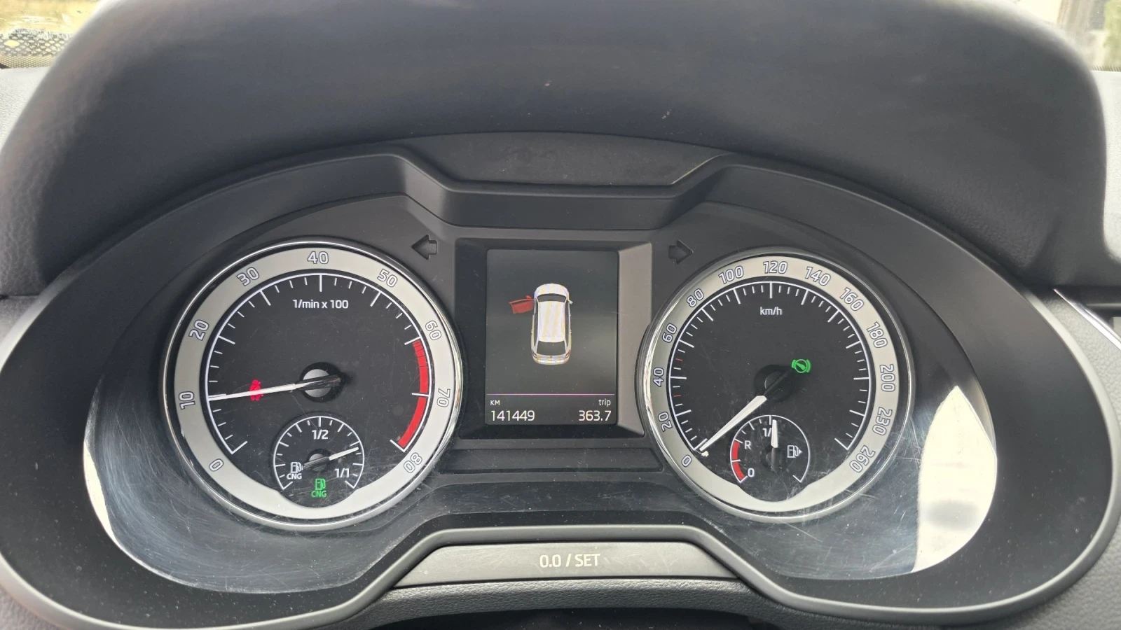 Skoda Octavia 1.5 TSI G-Tec, снимка 5 - Автомобили и джипове - 55314655