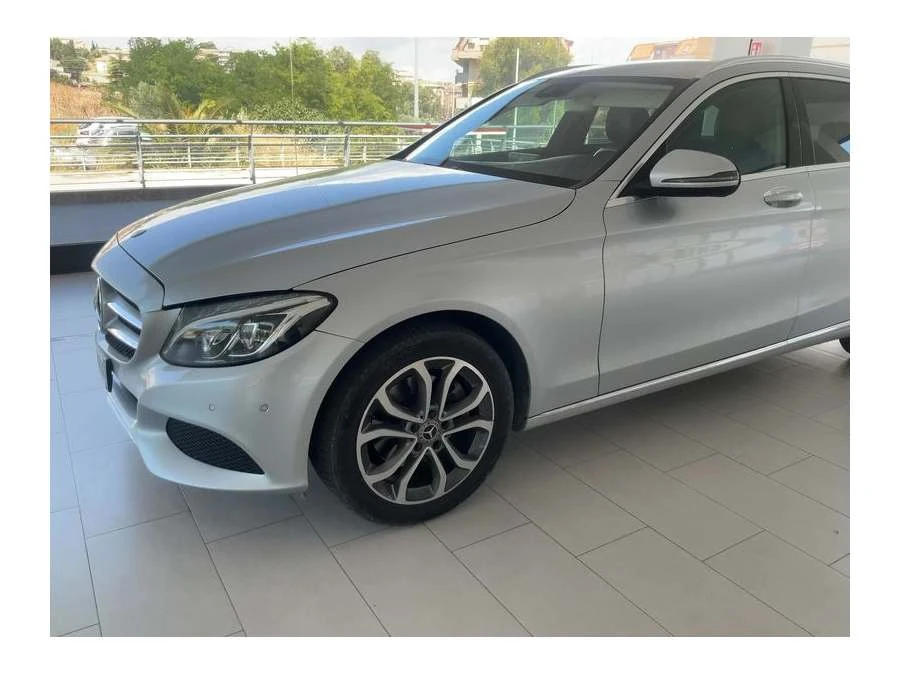 Mercedes-Benz C 220 C-Klasse C 220 d T 4Matic AMG Sport, снимка 2 - Автомобили и джипове - 55383117