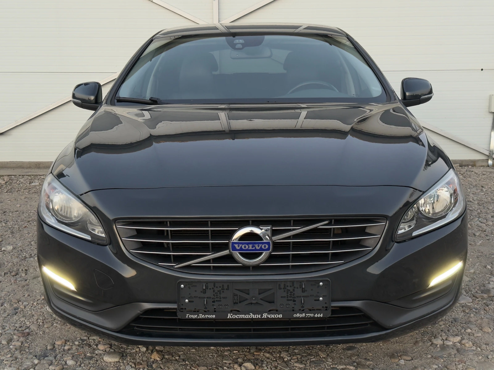 Volvo V60 D5 2.4D AWD/Автомат/Навигация/Собствен лизинг 