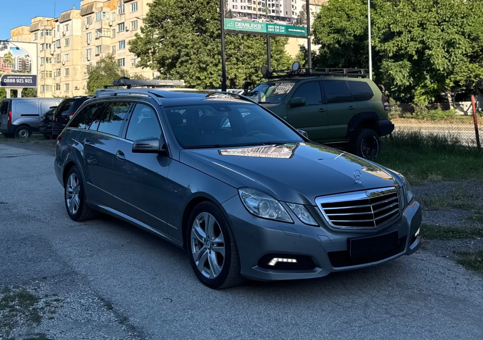 Mercedes-Benz E 350 CDI * AVANTGARDE * Bi-Xenon * Нави * Шибедах * , снимка 4 - Автомобили и джипове - 55880042