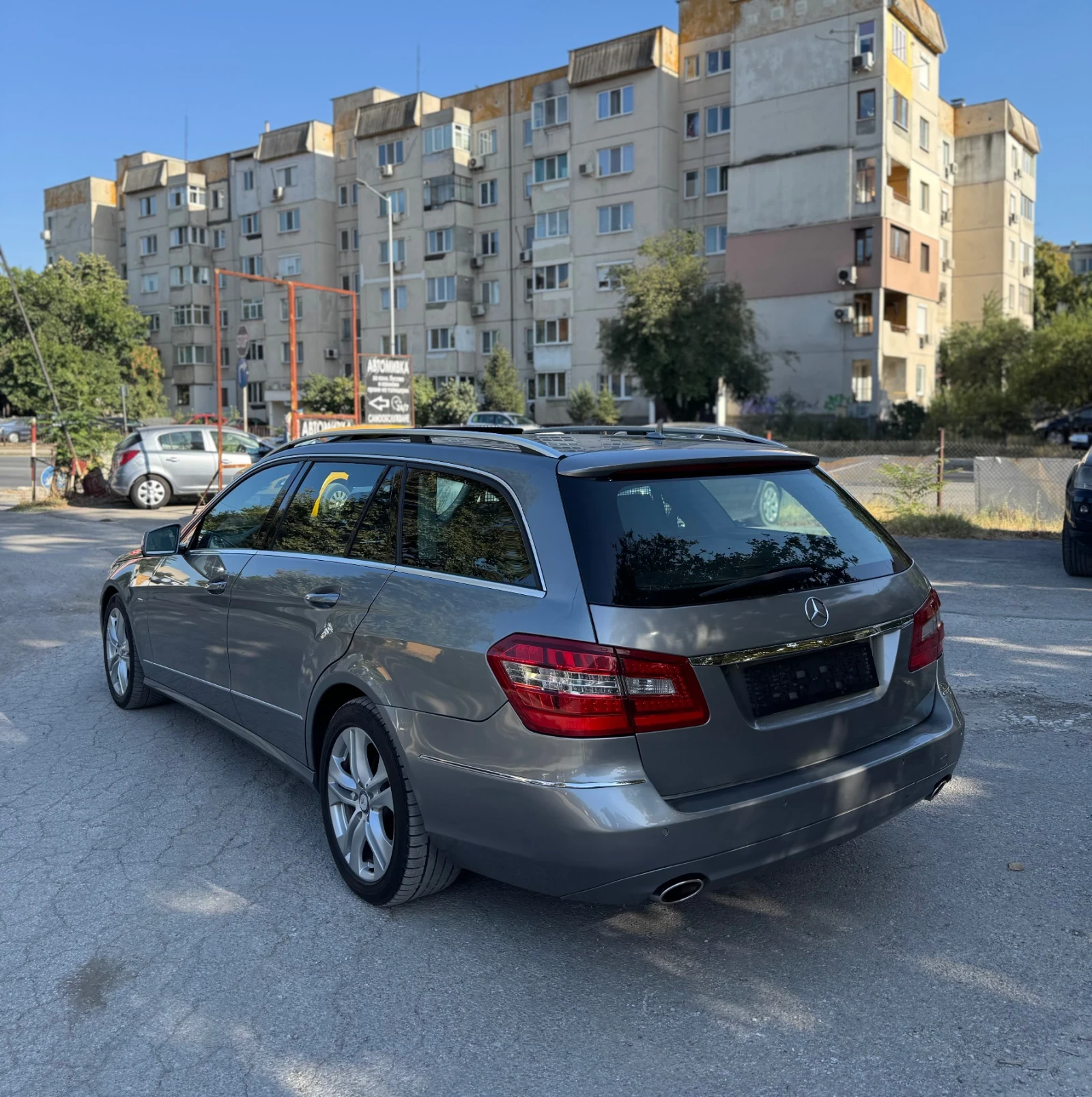 Mercedes-Benz E 350 CDI * AVANTGARDE * Bi-Xenon * ���� * ������� *  | Mobile.bg � ����������� 5