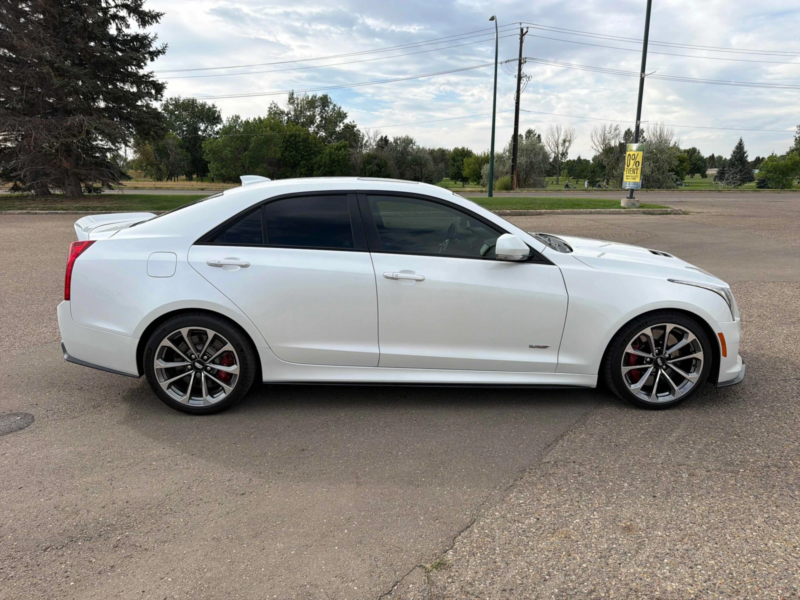 Cadillac ATS * 4dr Sdn * АВТОКРЕДИТ БЕЗ ПЪРВОНАЧАЛНА ВНОСКА* , снимка 3 - Автомобили и джипове - 55950668