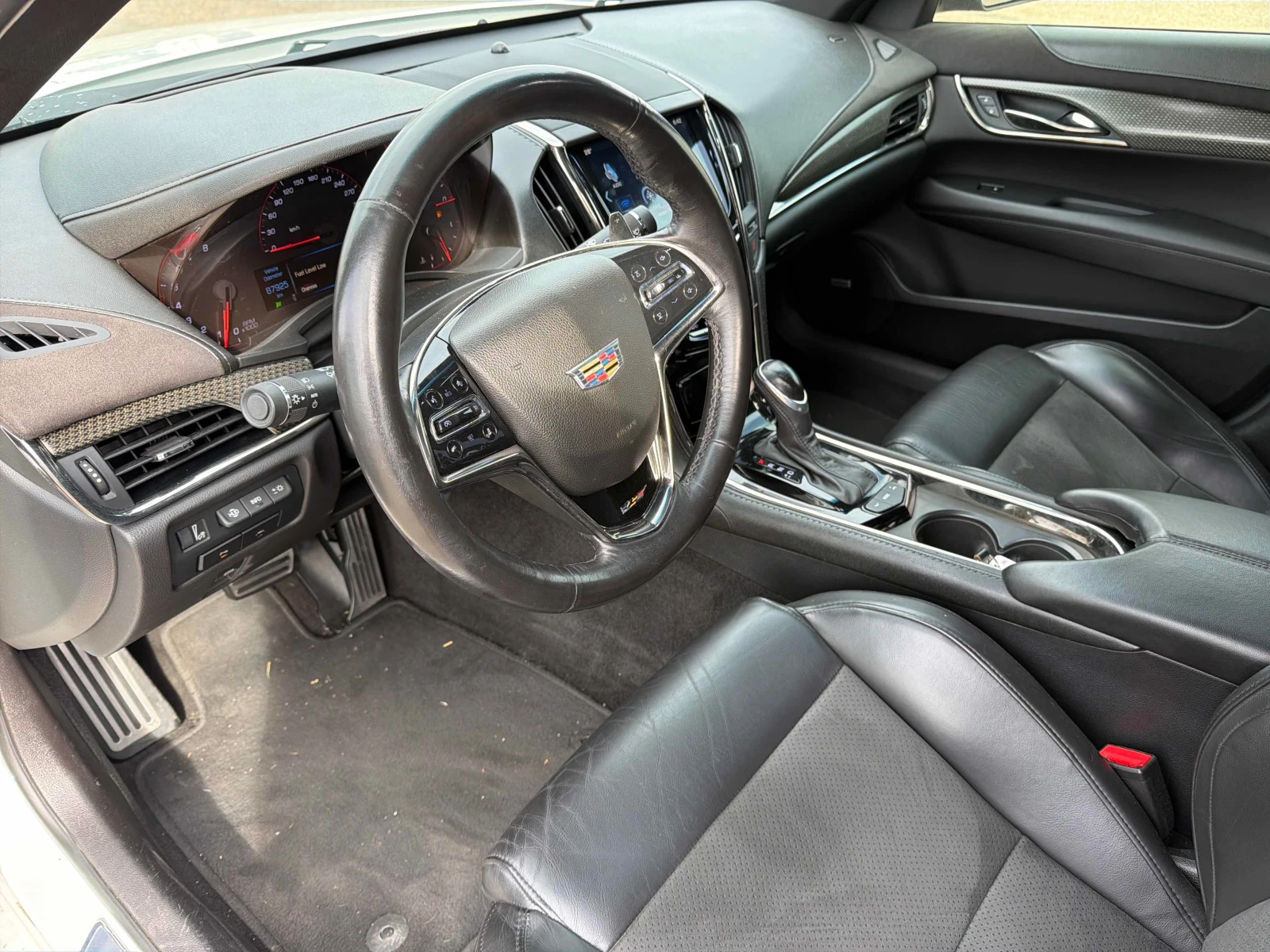 Cadillac ATS * 4dr Sdn * АВТОКРЕДИТ БЕЗ ПЪРВОНАЧАЛНА ВНОСКА* , снимка 5 - Автомобили и джипове - 55950668