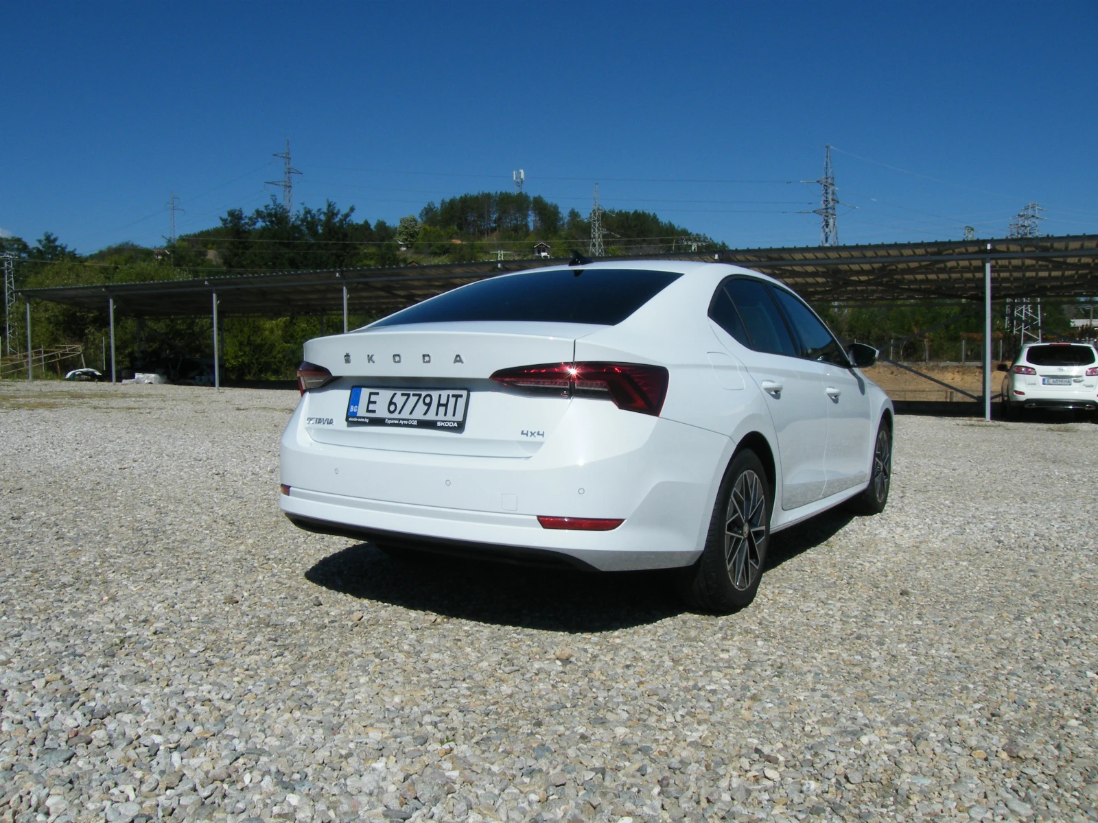 Skoda Octavia 2.0TDI 150kc 4x4 DSG, снимка 4 - Автомобили и джипове - 56073342