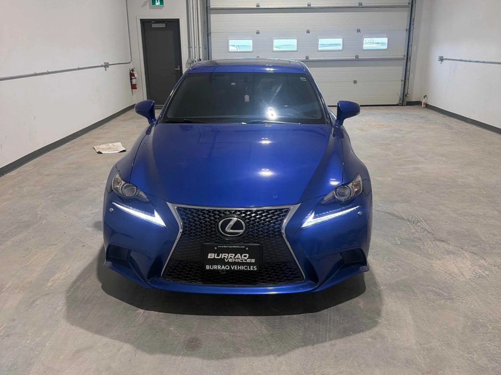 Lexus IS 250  CARFAX / ПАНОРАМА / АВТОКРЕДИТ, снимка 14 - Автомобили и джипове - 56117092