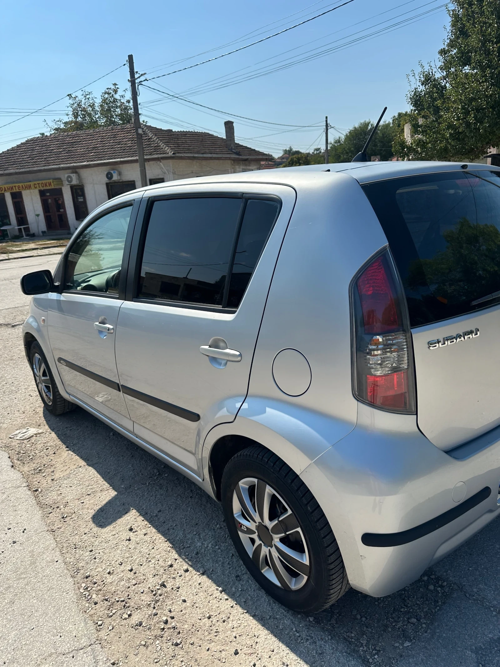 Subaru Justy, снимка 9 - Автомобили и джипове - 56185100