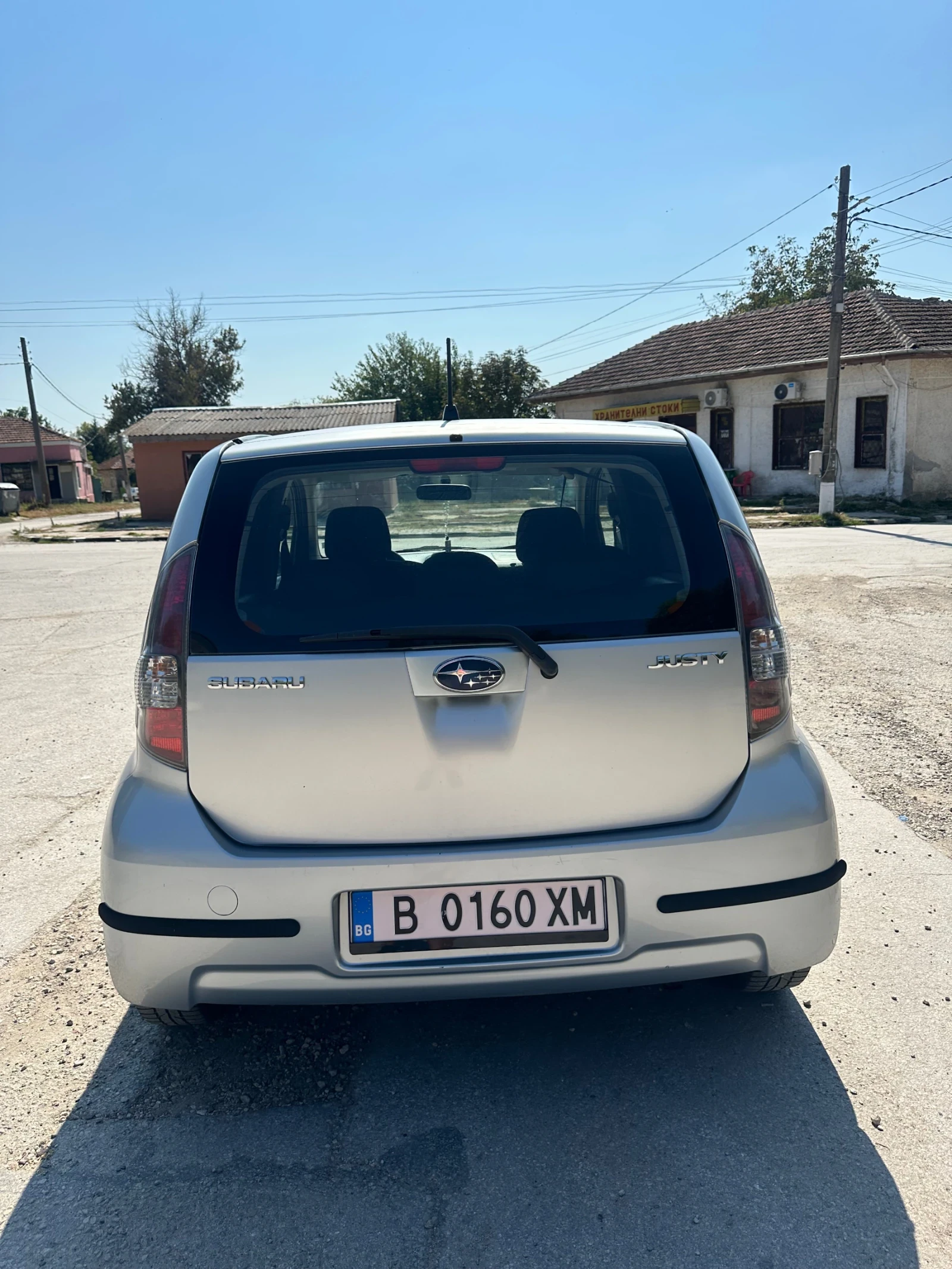 Subaru Justy, снимка 4 - Автомобили и джипове - 56185100