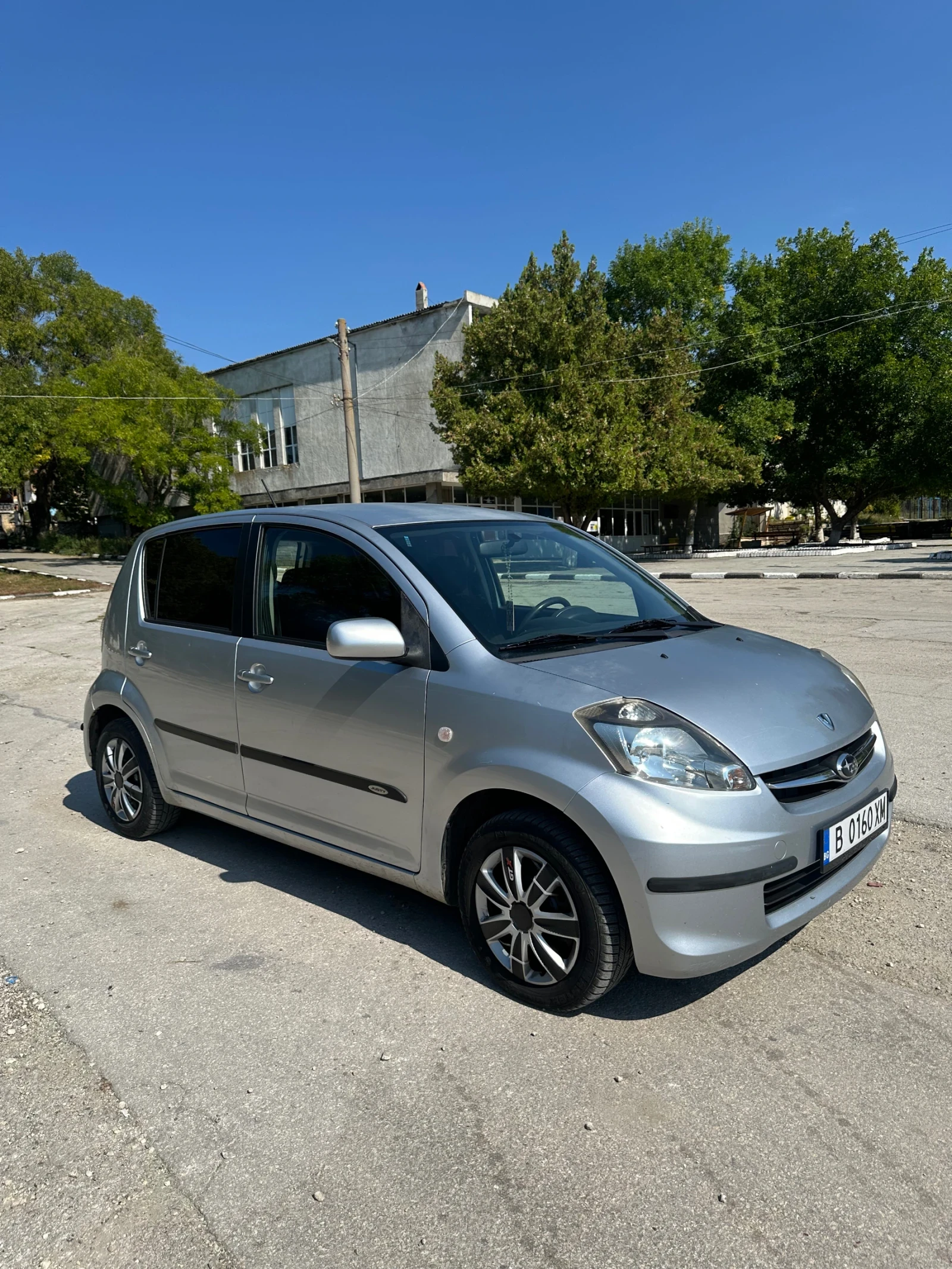 Subaru Justy, снимка 2 - Автомобили и джипове - 56185100