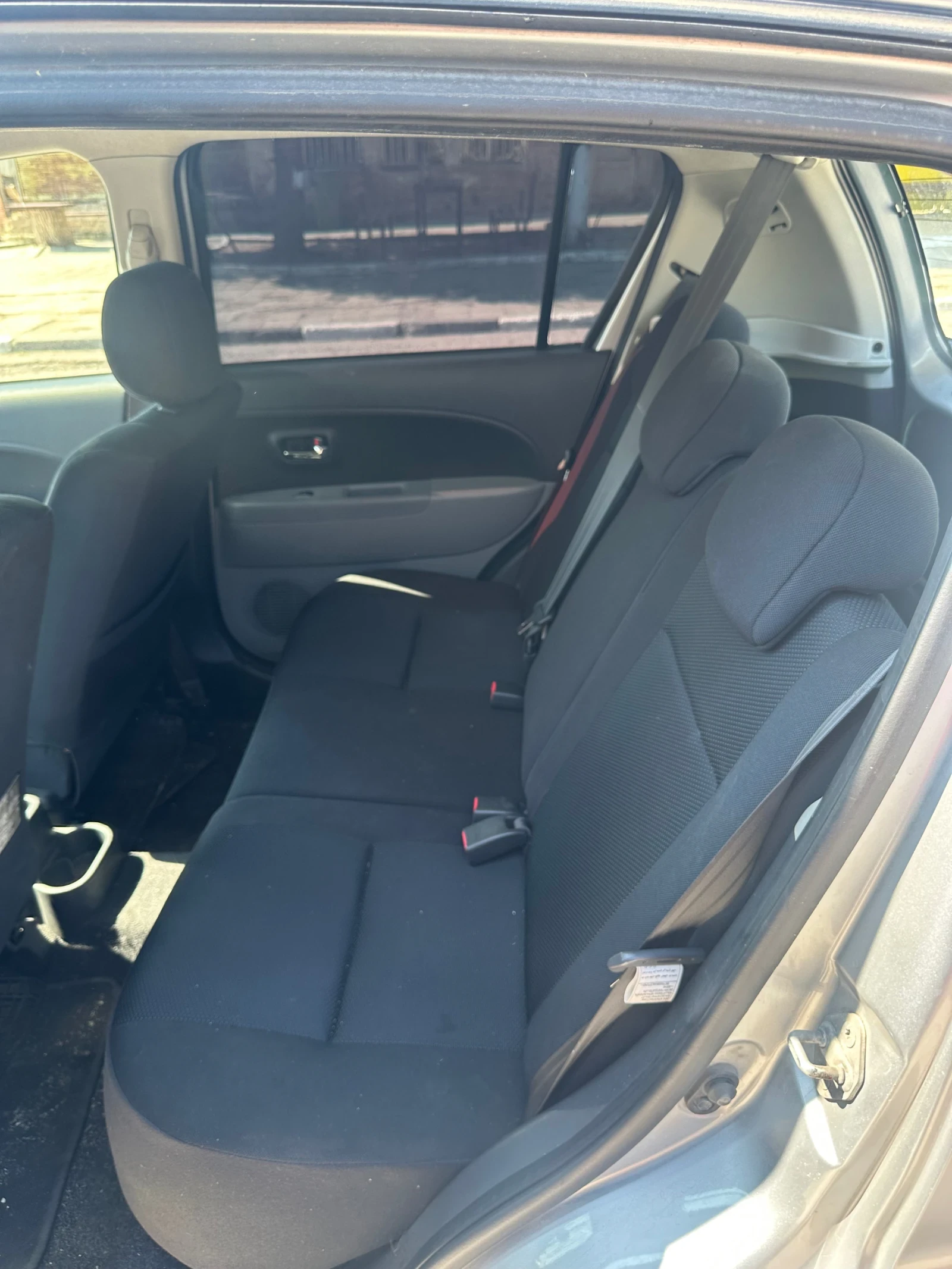 Subaru Justy, снимка 6 - Автомобили и джипове - 56185100