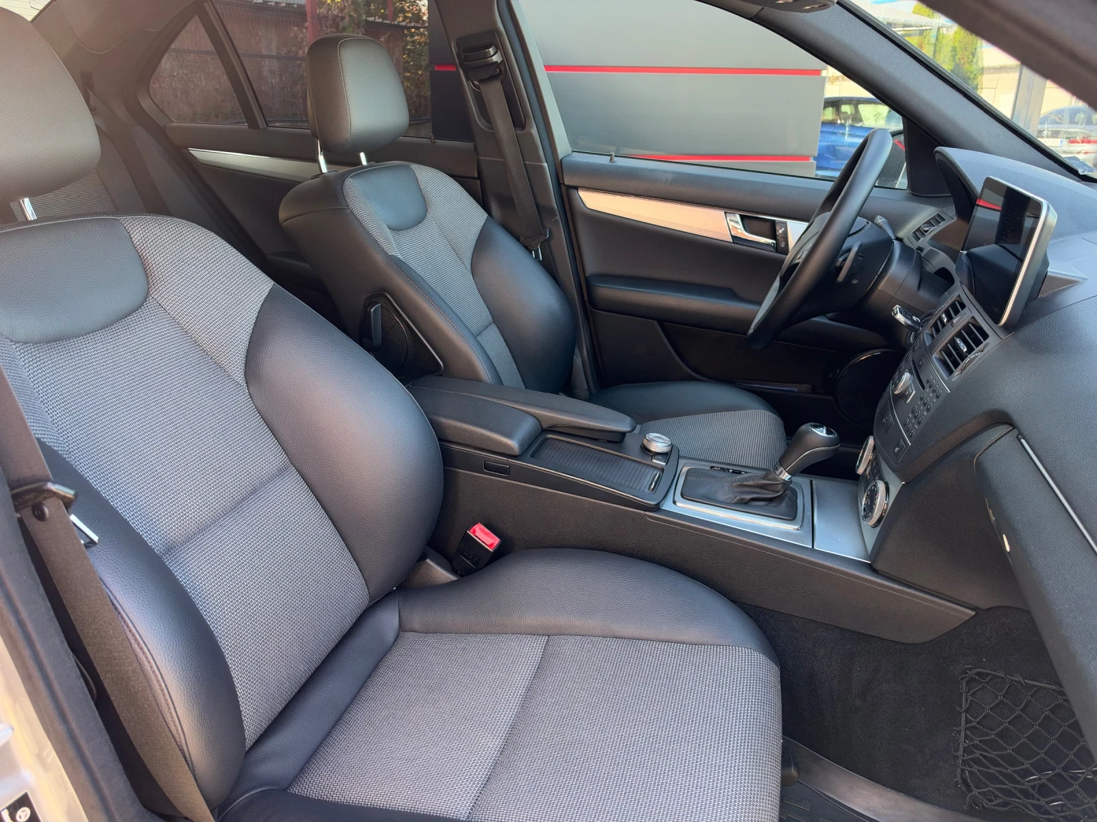 Mercedes-Benz C 250 CGI Avantgarde/AMG AppleCarPlay Camera ��������� | Mobile.bg � ����������� 15