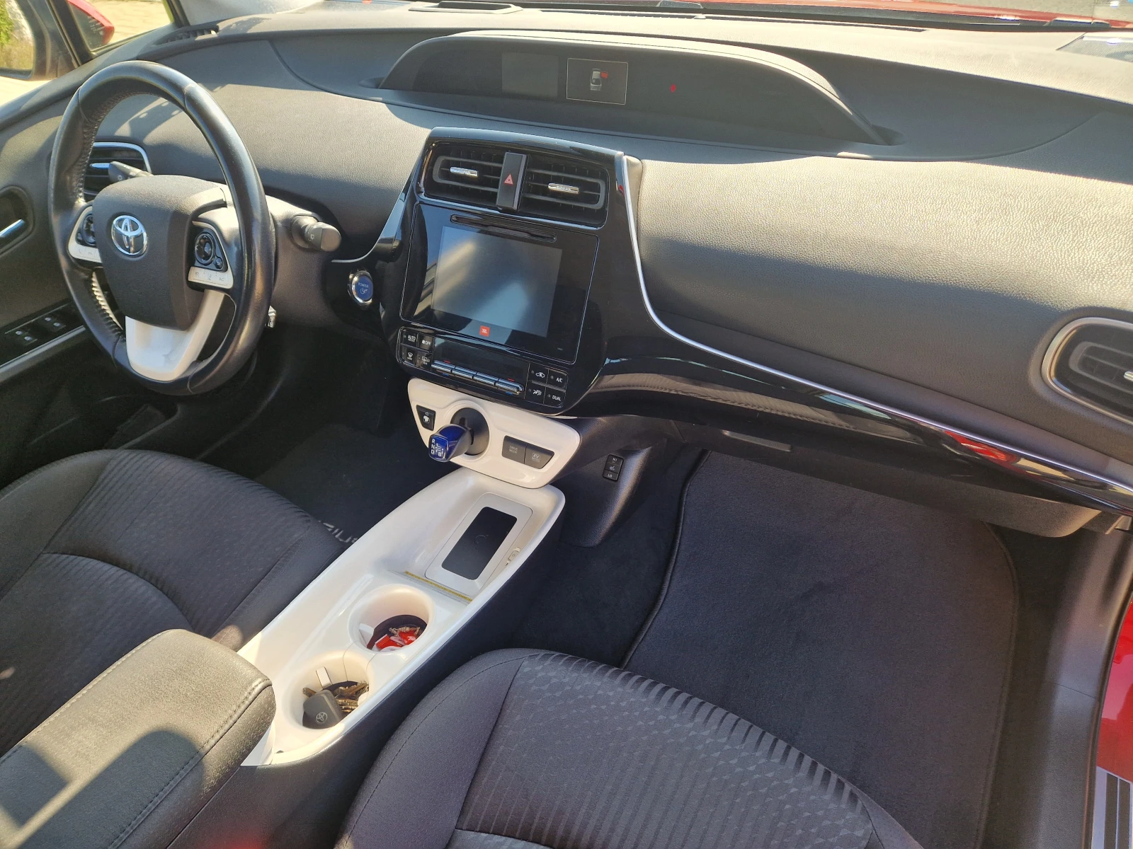 Toyota Prius, снимка 14 - Автомобили и джипове - 56616186