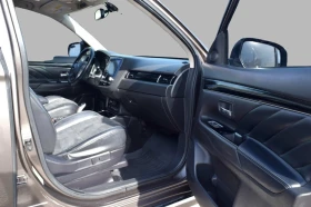 Mitsubishi Outlander * ПАНО* KEYLESS* Camera* ПОДГРЕВ* , снимка 12