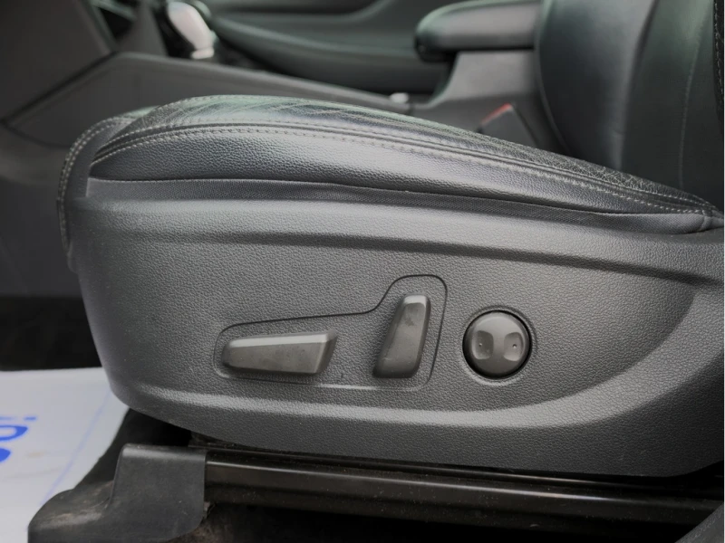 Hyundai Santa fe * Preferred | 2.0T AWD | Leather | Panoramic Sunro, снимка 12 - Автомобили и джипове - 52740405