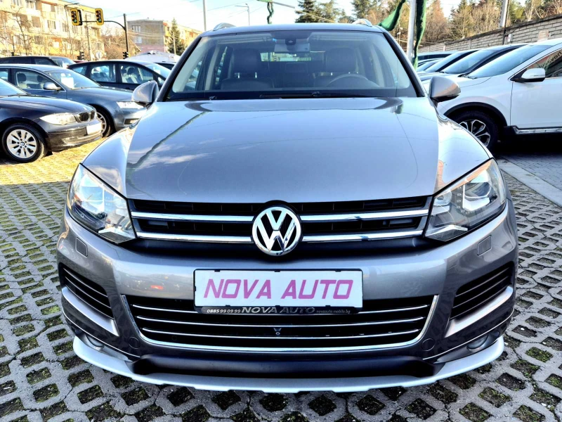 VW Touareg 3.0D-245кс-ОБДУХВ-ПОДГРЕВ-ПАНОРАМА-FULL FULL FULL, снимка 6 - Автомобили и джипове - 53410021
