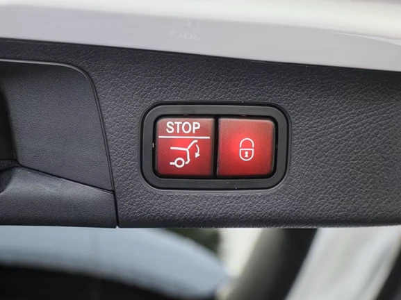 Mercedes-Benz EQA 300 4Matic = AMG Line = Advanced Plus  | Mobile.bg   11