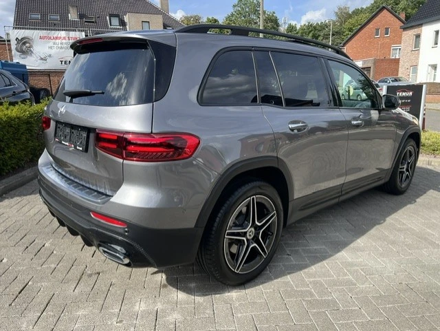 Mercedes-Benz GLB 200 AMG Line LED Navi 7 seat 360 Cam, снимка 6 - Автомобили и джипове - 56159105