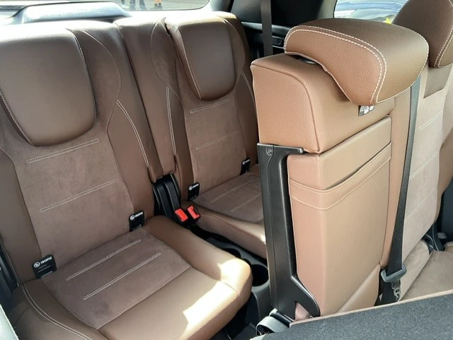 Mercedes-Benz GLB 200 AMG Line LED Navi 7 seat 360 Cam, снимка 15 - Автомобили и джипове - 56159105