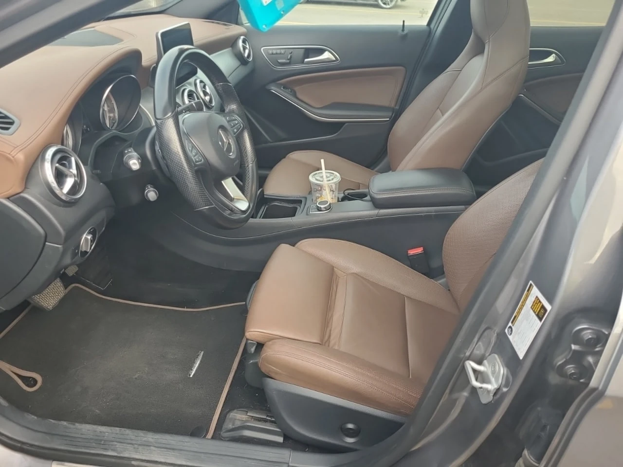 Mercedes-Benz GLA 250 AWD * CARFAX * АвтоКредит * Цена до България*  - изображение 7