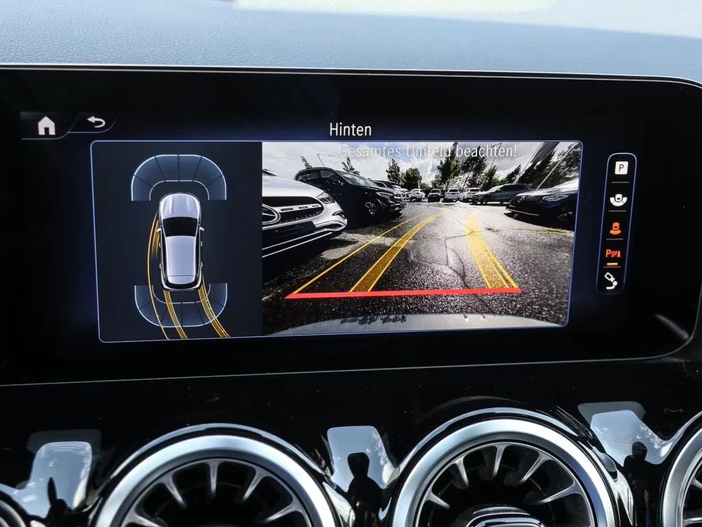 Mercedes-Benz EQA 300 4Matic = AMG Line = Advanced Plus Гаранция - изображение 7