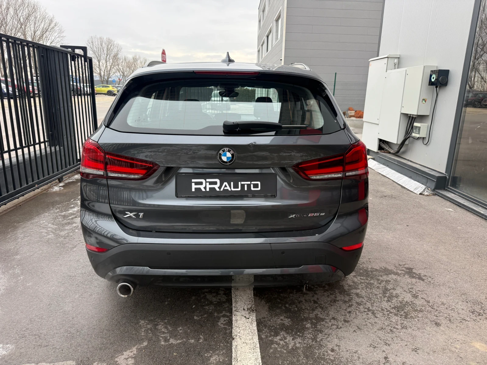 BMW X1 Xdrive 25e Plug-in | Mobile.bg � ����������� 5