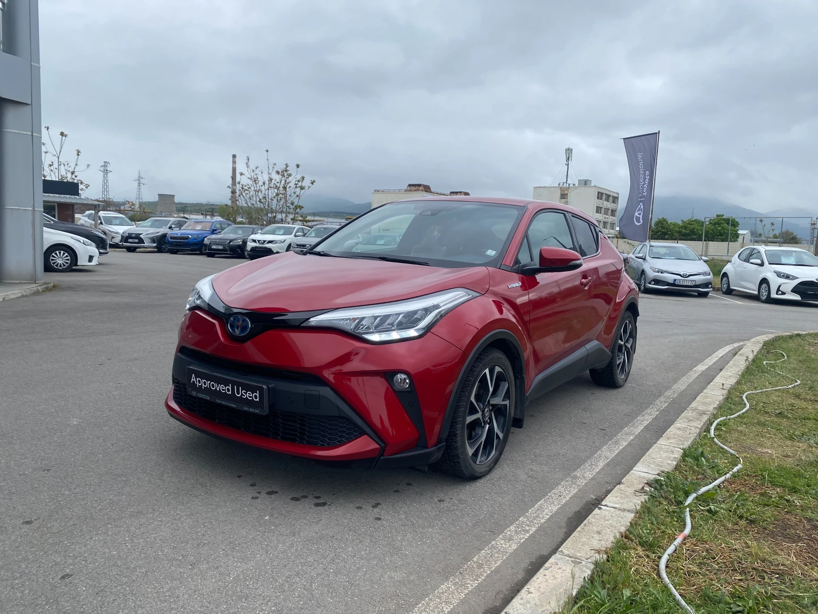 Toyota C-HR 1.8H Club, снимка 3 - Автомобили и джипове - 54409526