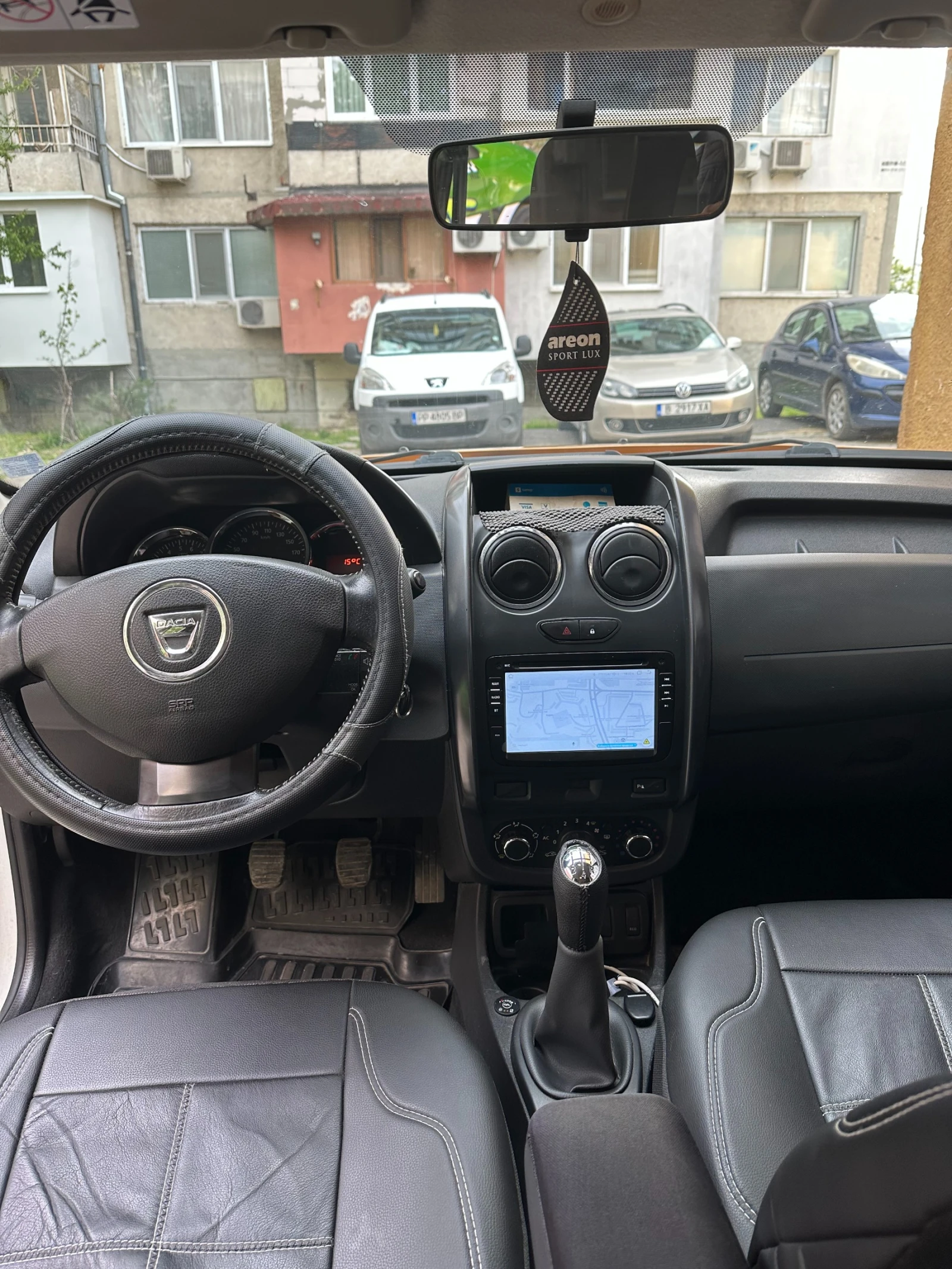 Dacia Duster 1.6, снимка 5 - Автомобили и джипове - 54430796