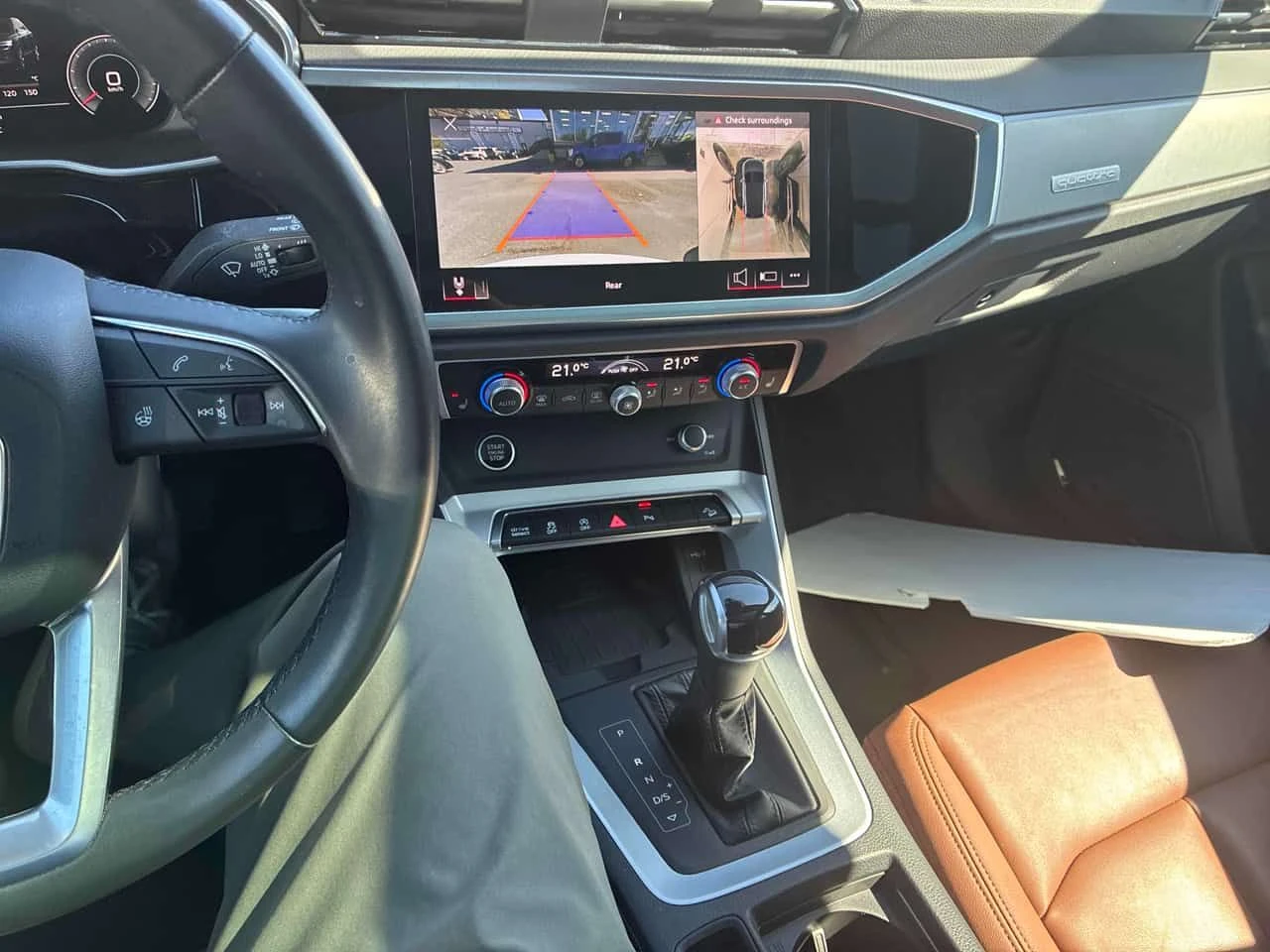 Audi Q3 Technik/ПАНОРАМА/360/ДИСТРОНИК, снимка 9 - Автомобили и джипове - 54549737