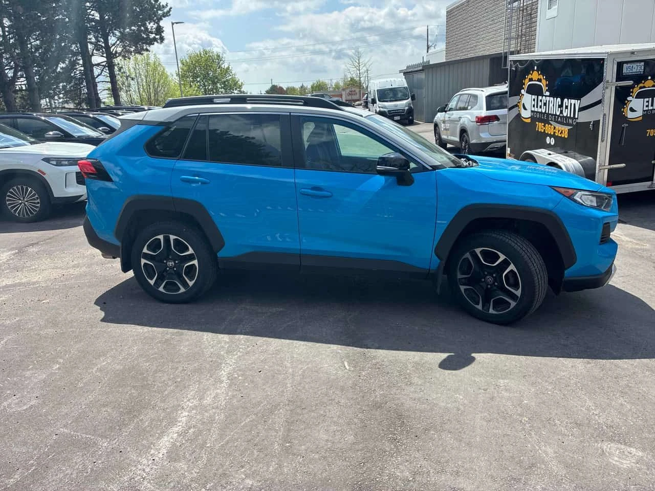 Toyota Rav4 * Trail* АВТОКРЕДИТ БЕЗ ПЪРВОНАЧАЛНА ВНОСКА* , снимка 3 - Автомобили и джипове - 54610858