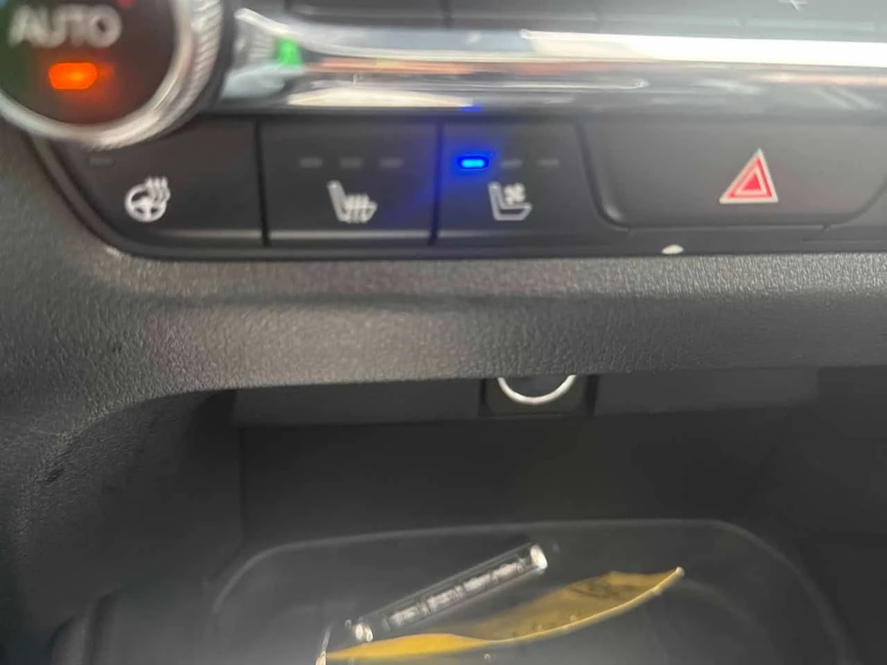 Mazda CX-50 Meridian Edition/360/DIS/HUD/ОБДУХВАНЕ, снимка 10 - Автомобили и джипове - 54830316