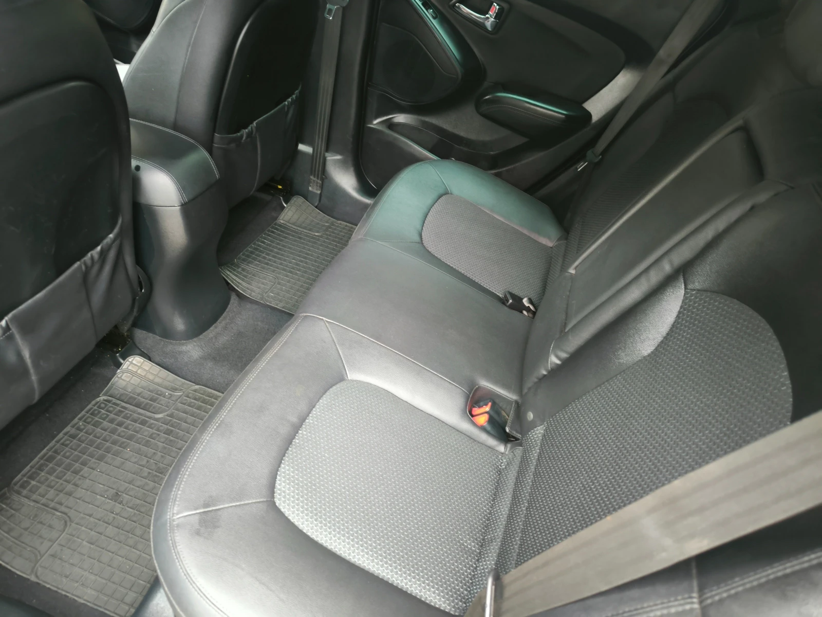 Hyundai IX35 2, 0-4Х4-КОЖА, НАВИ, КАМЕРА, FACELiFT, EBPO 5B, снимка 12 - Автомобили и джипове - 55216550