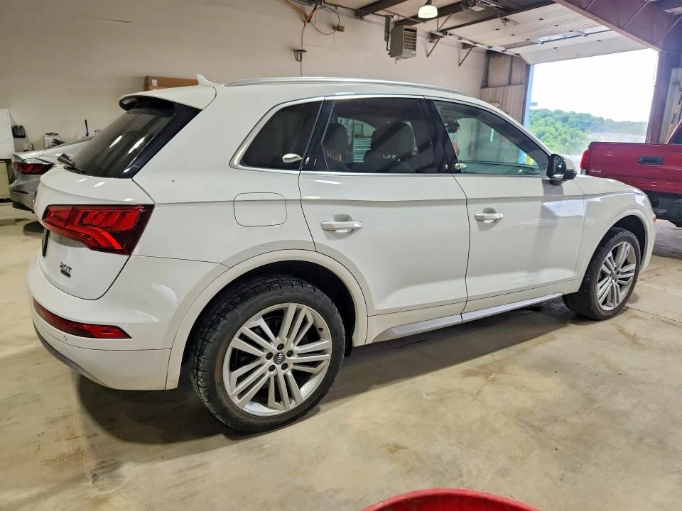 Audi Q5 S-line / 4X4 / ЛИЗИНГ, снимка 3 - Автомобили и джипове - 55226415