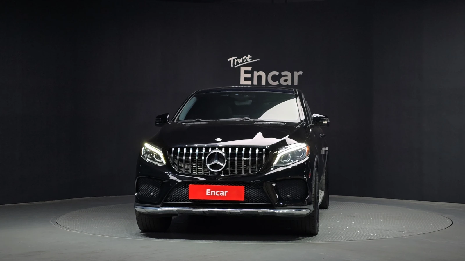 Mercedes-Benz GLE 350 | HARMAN/K | ТЕЛЕВИЗОРИ | 360 | ПАНОРАМА | , снимка 2 - Автомобили и джипове - 55404632