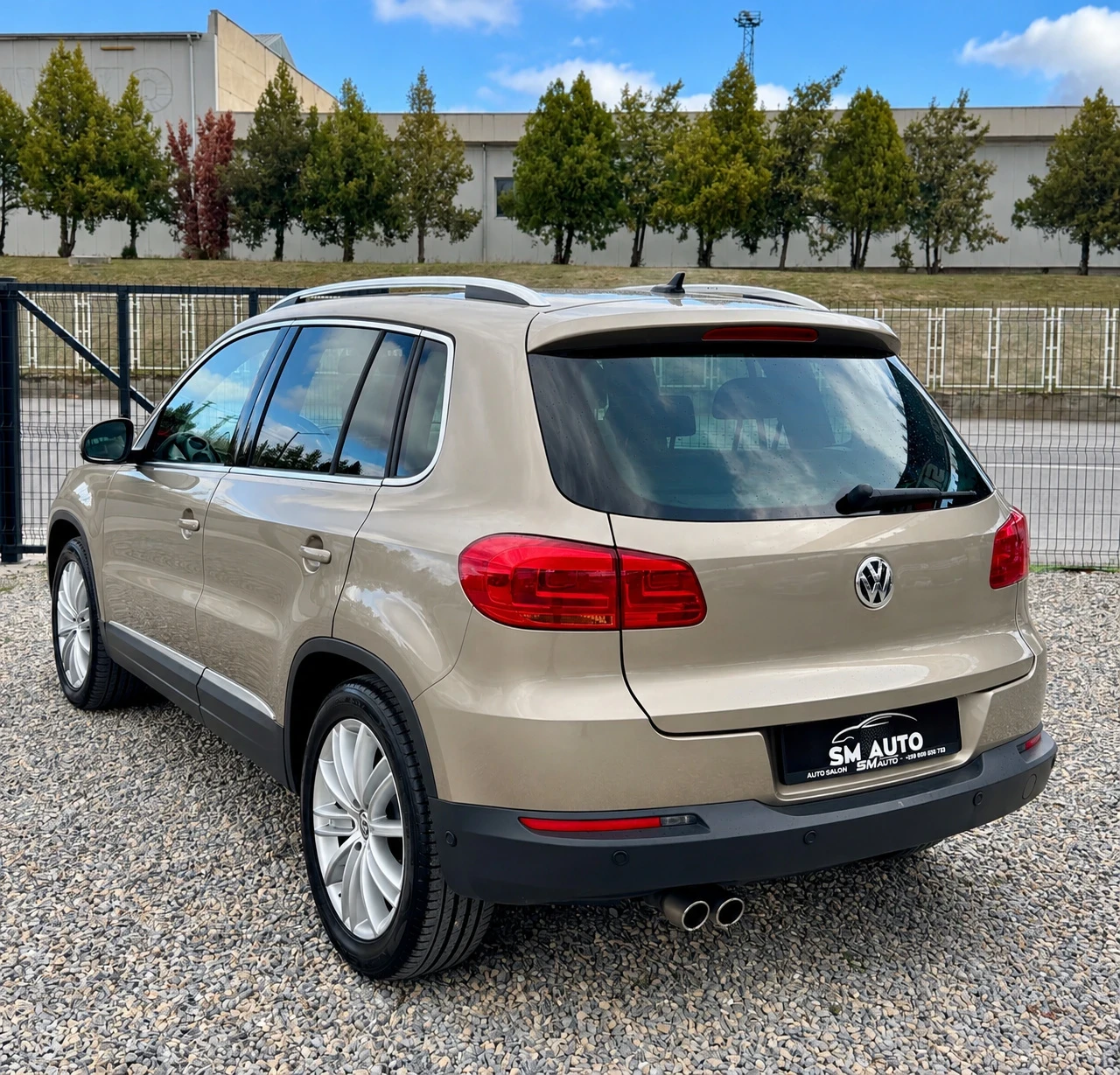 VW Tiguan LIFE 4x4 DSG PANO | Mobile.bg � ����������� 5