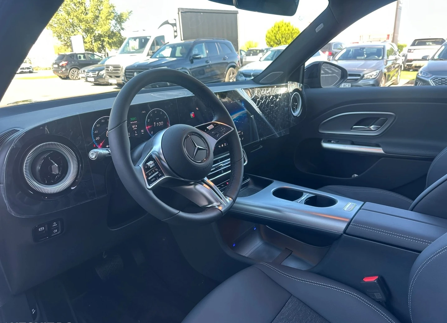 Mercedes-Benz GLB 180 | Mobile.bg � ����������� 6