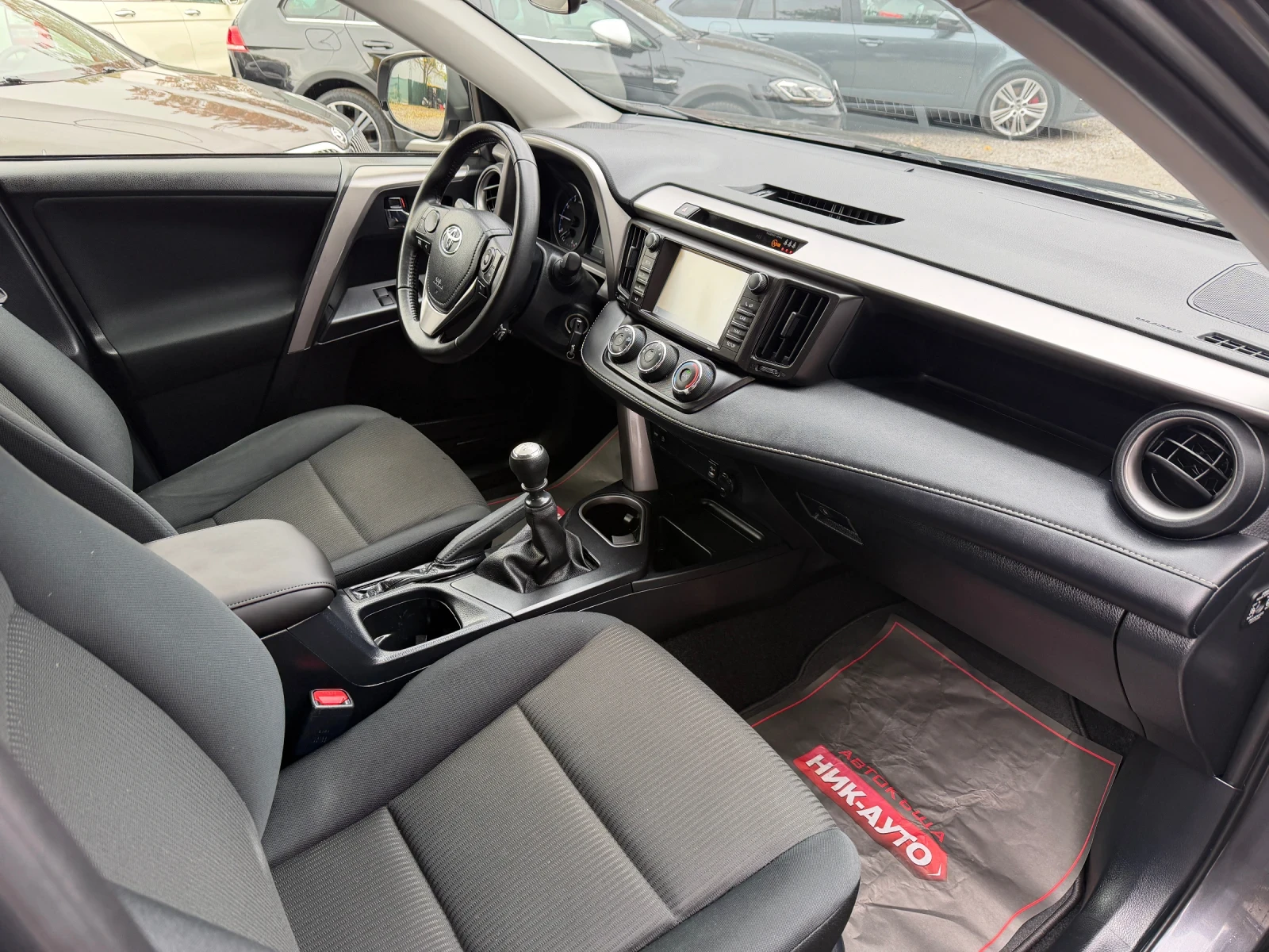Toyota Rav4 2.0i 152hp 4x4, снимка 10 - Автомобили и джипове - 56657122