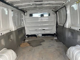 Renault Trafic 2.0tdci 115hp НА ЧАСТИ, снимка 15